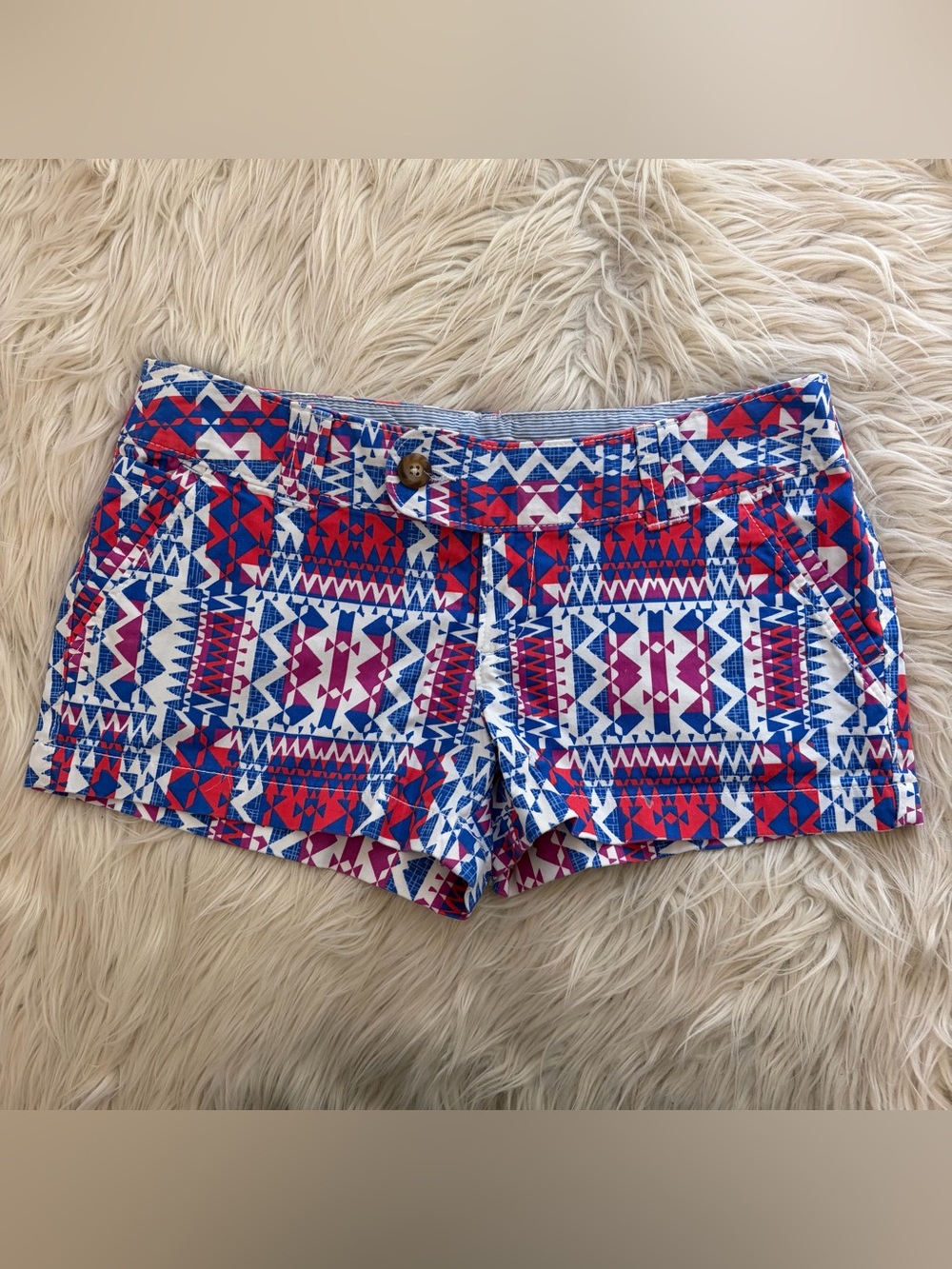 Y2K Red Camel Low Rise Aztec Mini Shorts Geometric 2.5” Inseam Juniors Size 5